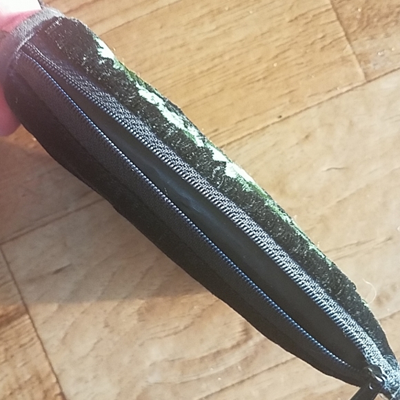 Shoulder length small purse - Picture 3 of 3